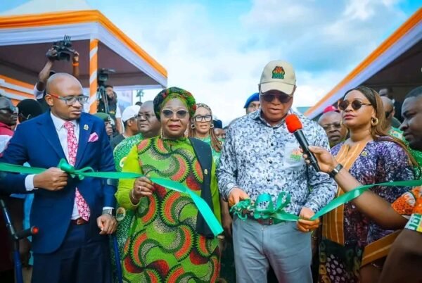GOV ENO OPENS NEW HEALTH FACILITY IN NSIT UBIUM …INSISTS 1000 NEW HEALTH WORKERS’ RECRUITMENT STRICTLY ON MERIT, PORTAL